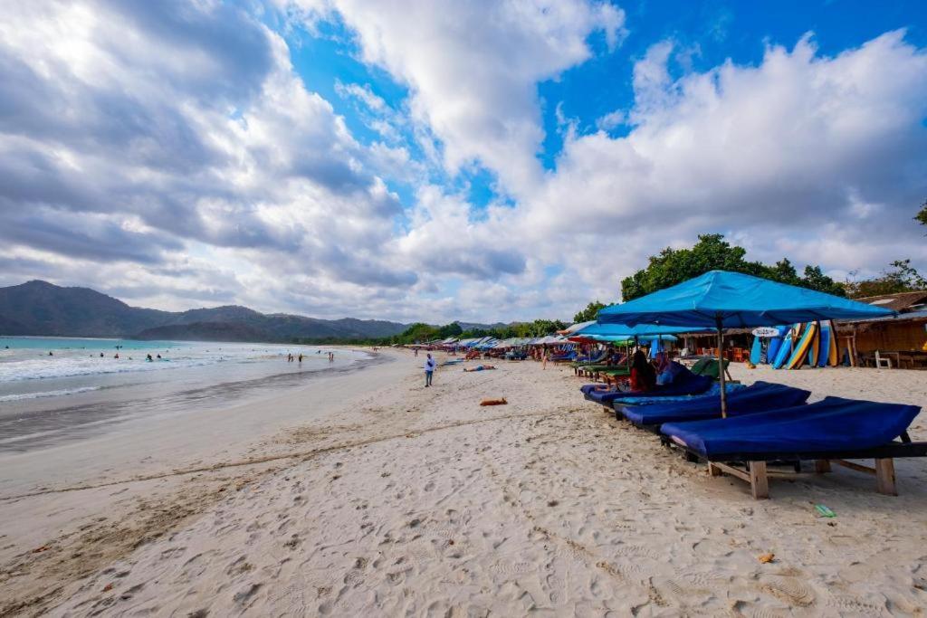 Surya Lombok Accommodation Selong Belanak Exteriör bild